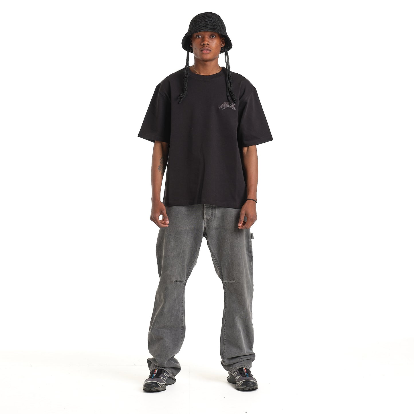 CROCHET BUCKET HAT BLACK