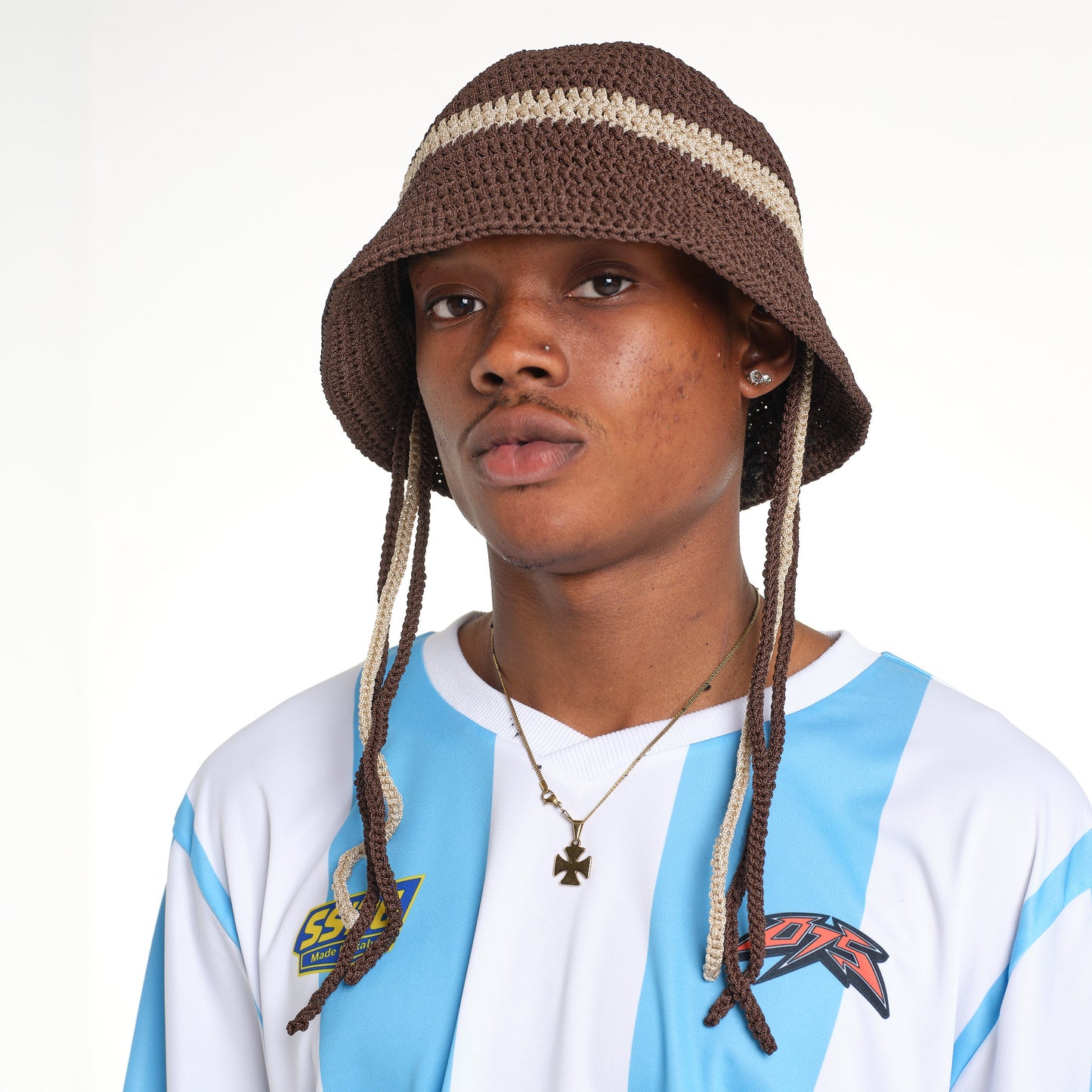 CROCHET BUCKET HAT BROWN-IVORY