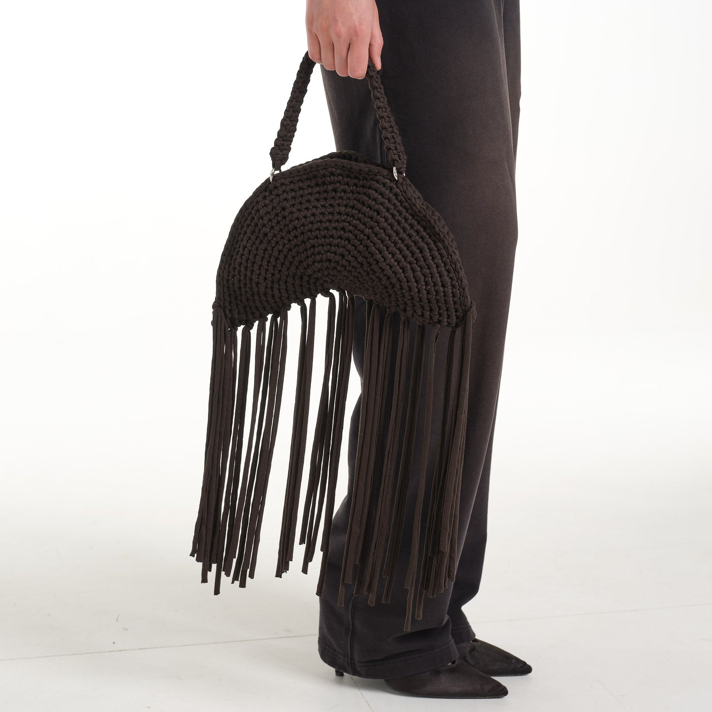FRINGE CROCHET BAG BLACK