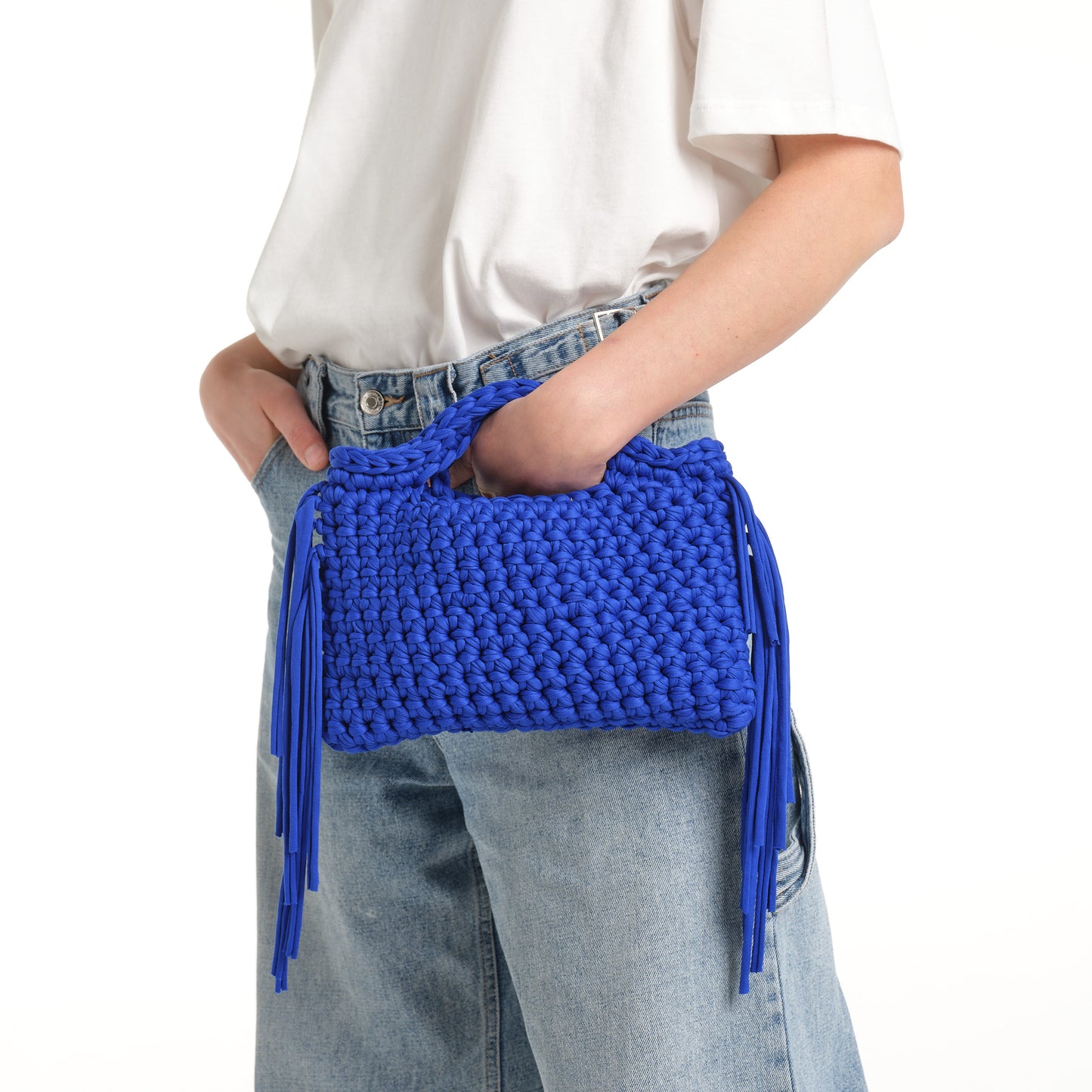 FRINGE CROCHET BAG ELECTRIC BLU