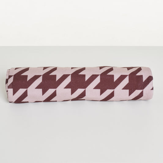 HOUNDSTOOTH BEACH TOWEL