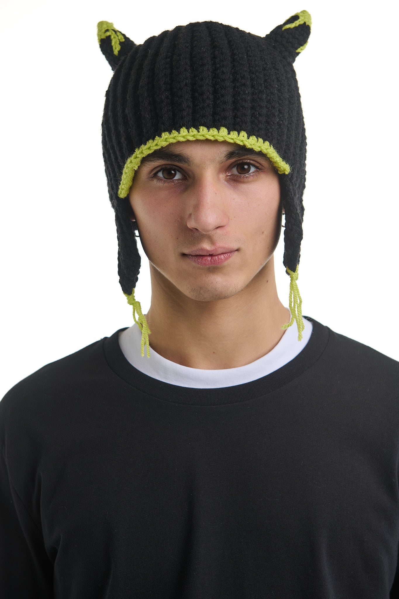 BULL BLACK CROCHET EARFLAP BEANIE